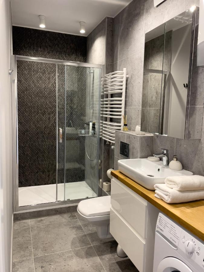 שורזוב Urban Apartments Studio No 3A, Free Private Parking, Self Check-In מראה חיצוני תמונה